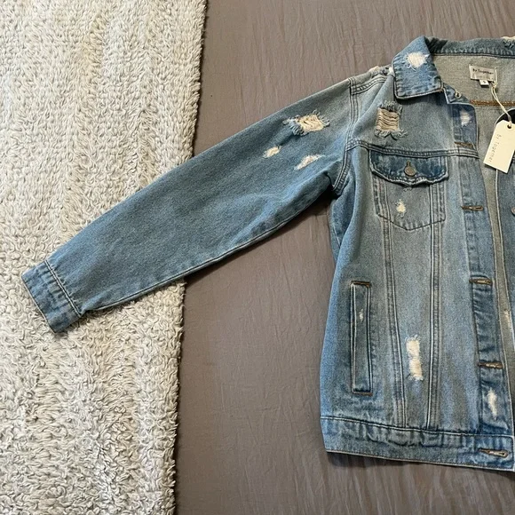 (NWT) Light Denim Distressed Jean Button Up Jacket - Picture 10 of 10